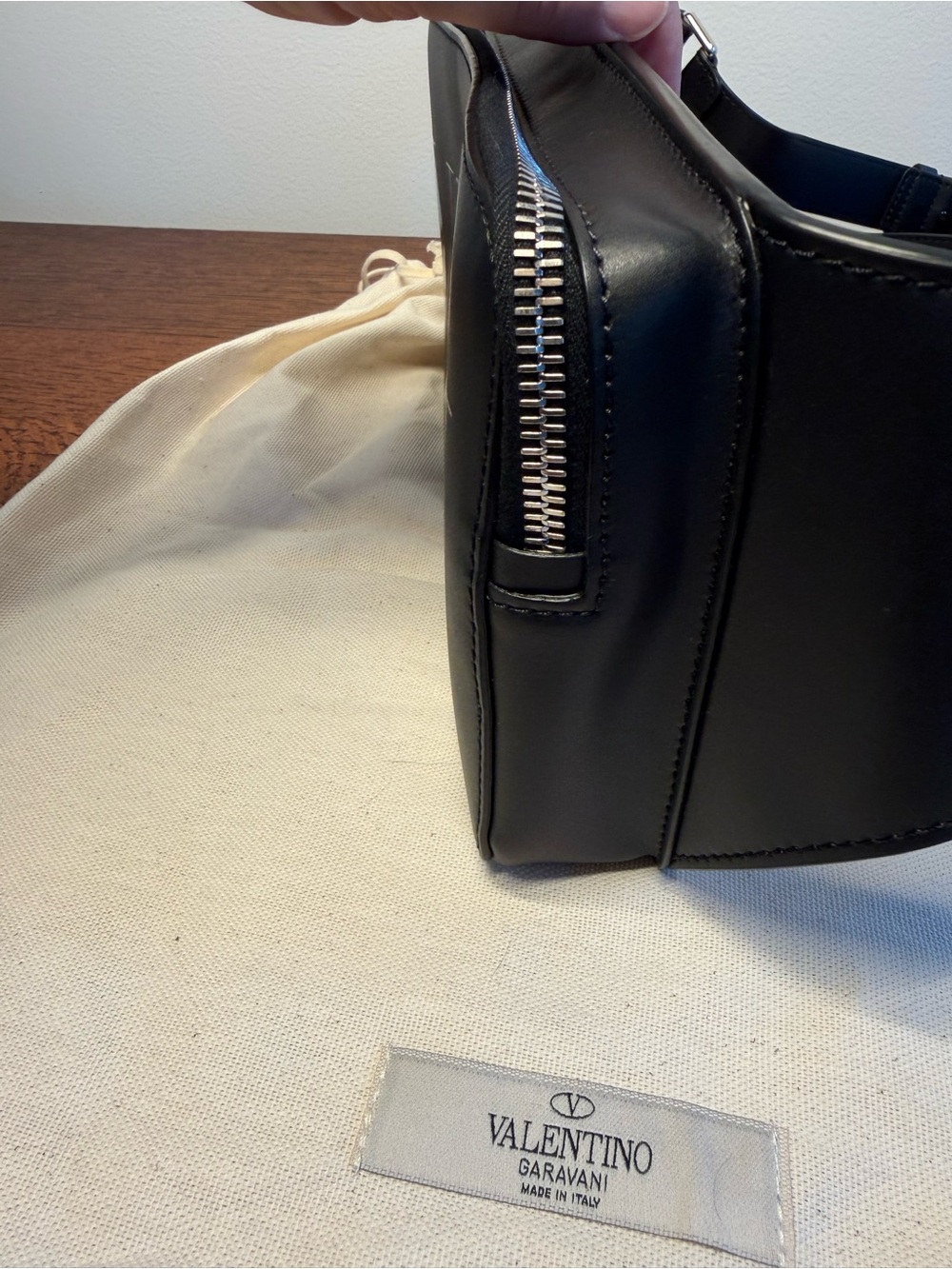 NWOT Valentino Garavani VLTN Leather Belt Bag/Crossbody w/COA & Dust Bag Unisex - Picture 6 of 14